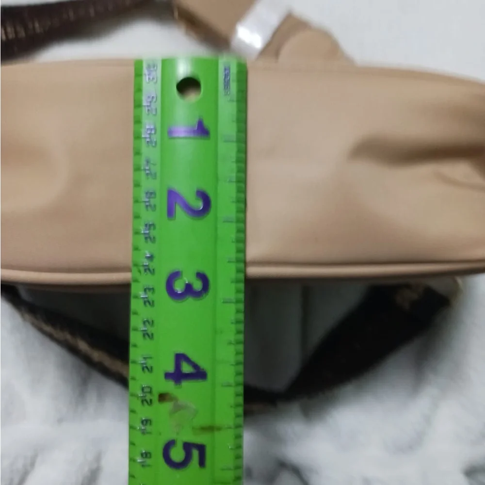 NEW- Unni Crossbody Bag with Straps